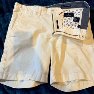 Men’s size 33 Blue Label Soho Tailored Fit Flat Front Comfort Stretch 7" Inseam